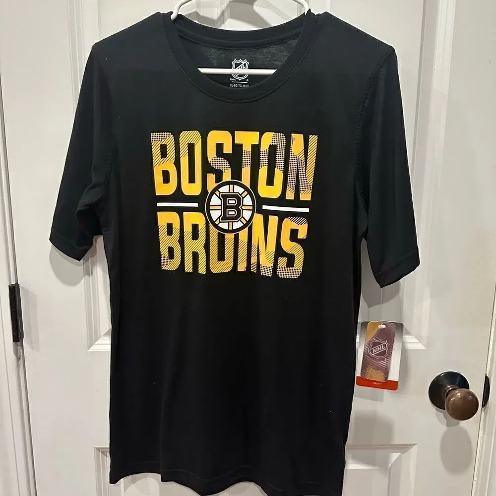 Boston Bruins XL hockey short sleeve shirt black